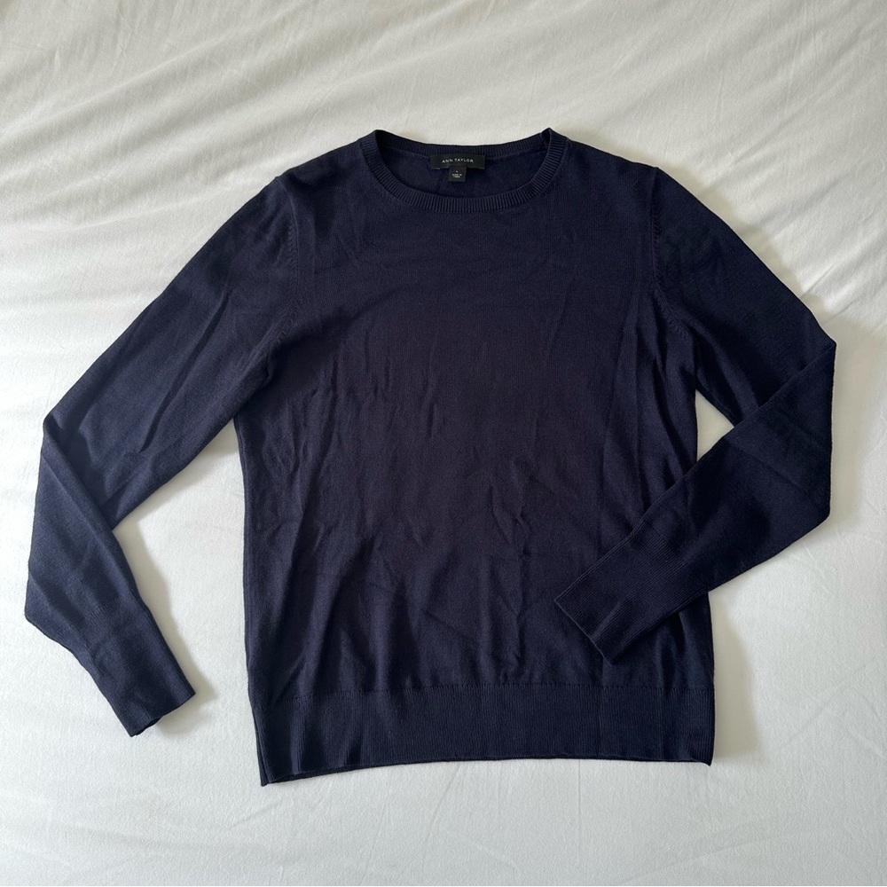 Ann Taylor Crewneck Sweater in Navy Blue